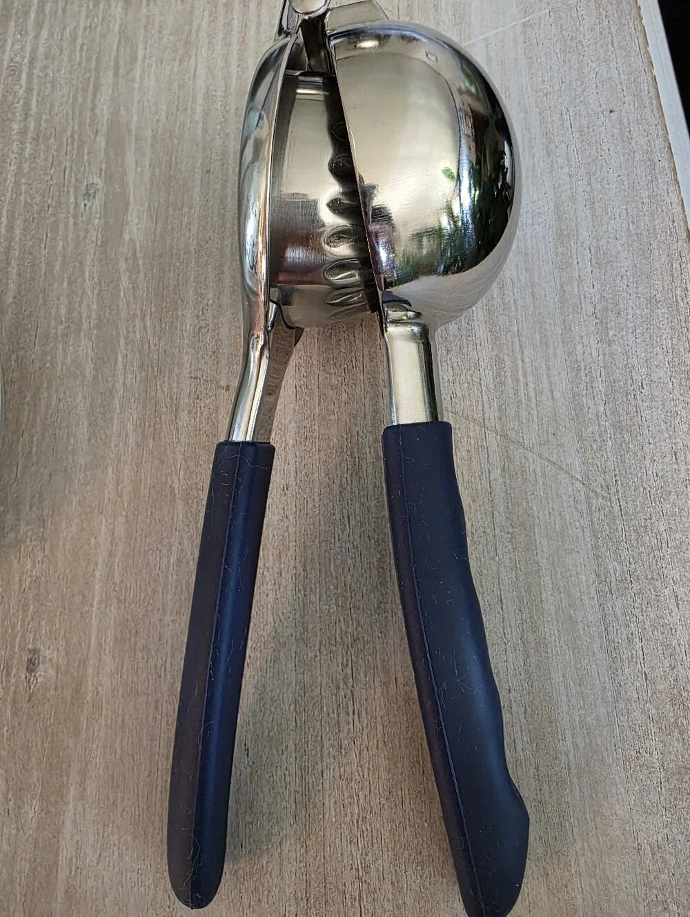 Zulay Kitchen Stainless Steel Lemon Squeezer, Blue Silicone Grips Heavy Duty NIB